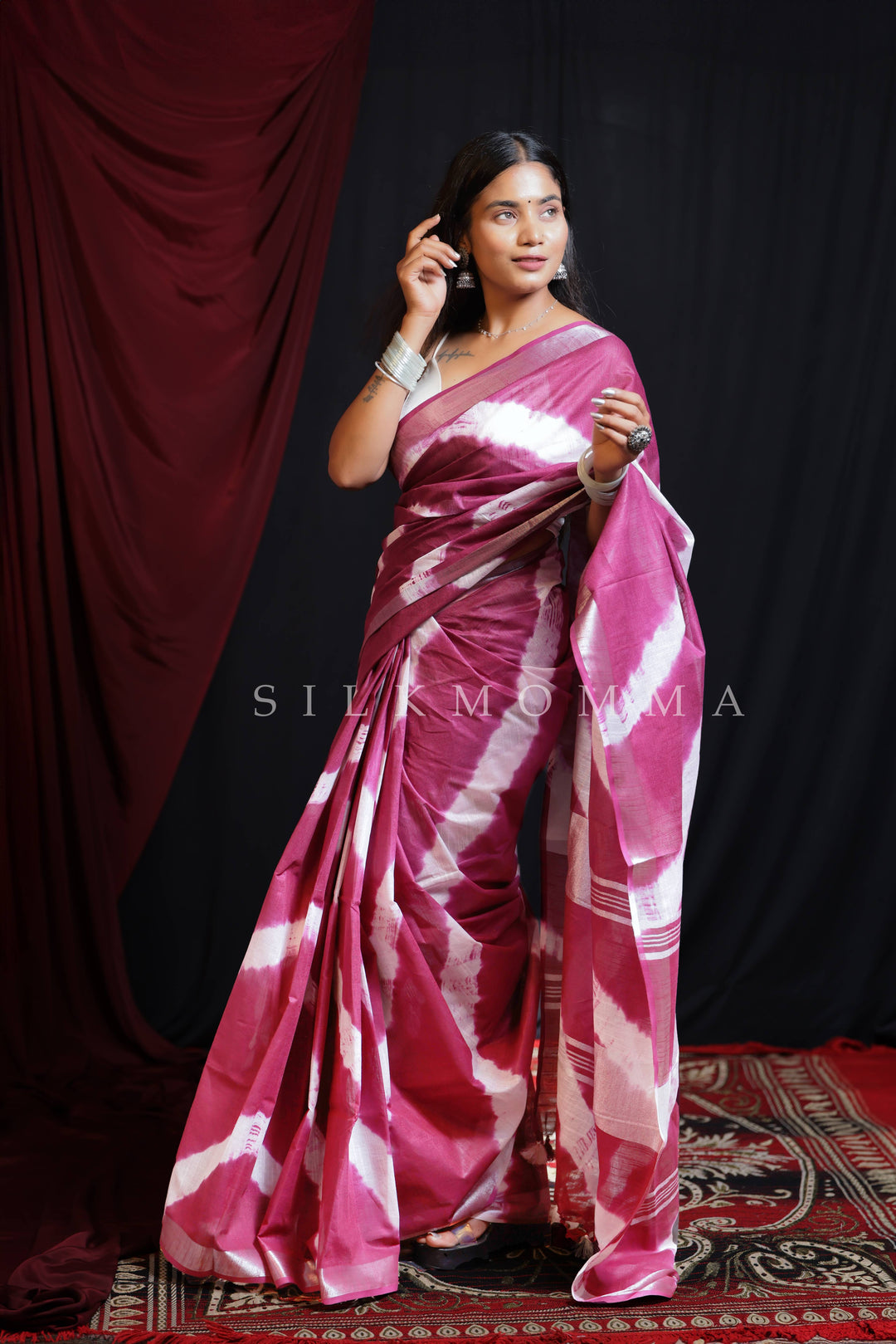 Vivid Magenta color Tie & Dye Linen Cotton Saree with Blouse Piece
