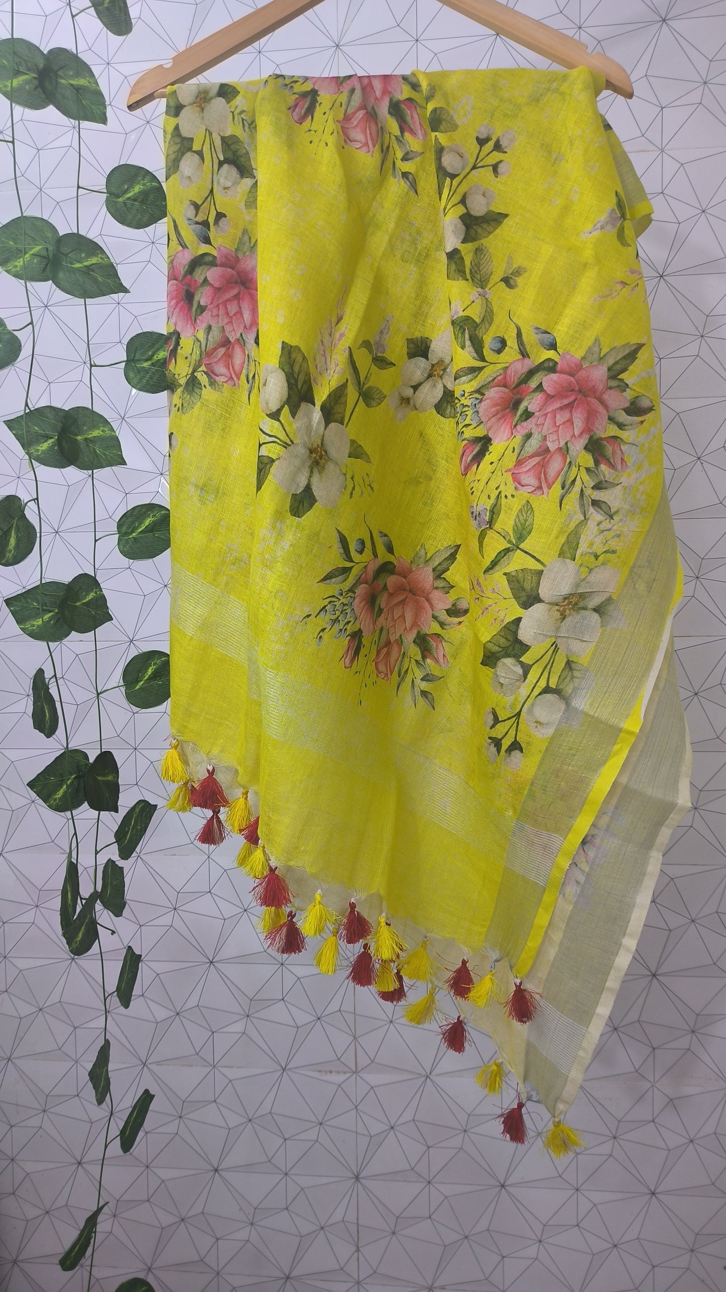 Women Floral Woven Design Linen Stole